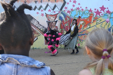 ensemble-kolonastix_KH-250