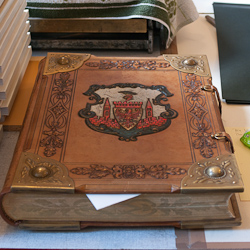 Goldenes Buch der Stadt Spandau Goldenes Buch der Stadt Spandau