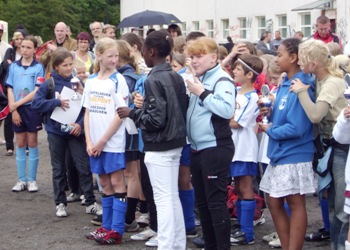 minis-250