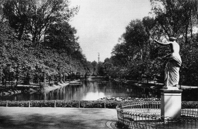 venusbassin_1882-400